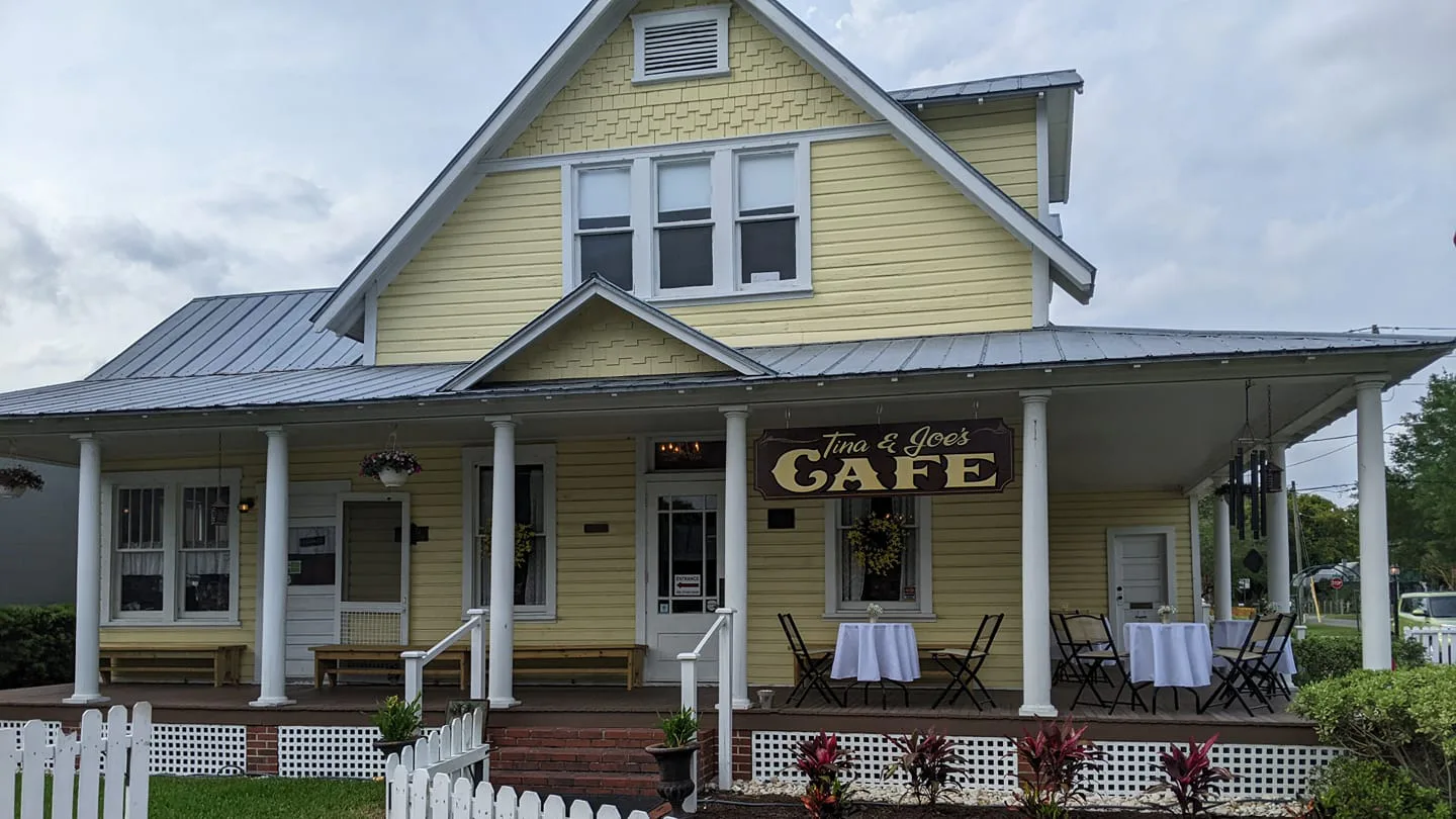Tina and Joe's Cafe in Zephyrhills